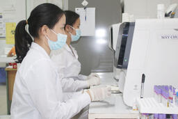 100% thai phụ nhiễm HIV được điều trị dự phòng lây truyền sang con