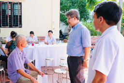 Đẩy mạnh truyền thông để người dân nhận thức rõ lợi ích khám sức khỏe định kỳ.